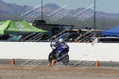 media/Oct-05-2025-CVMA (Sun) [[beeef4f201]]/Race 2-Supersport Middleweight/